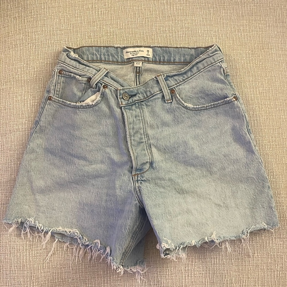 Abercrombie dad shorts high rise curve love